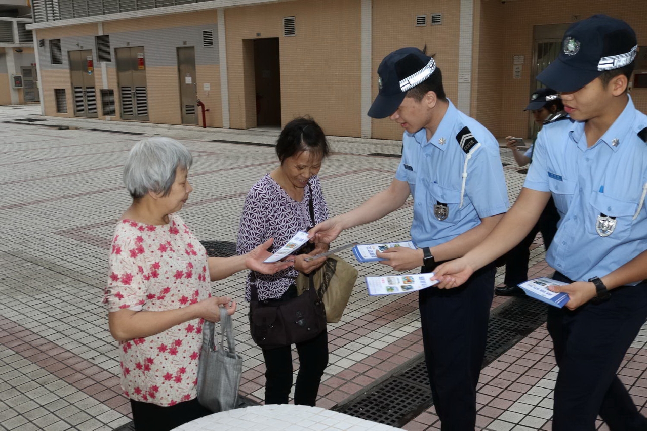 當局到市面宣傳，提升大眾防災避險的安全意識