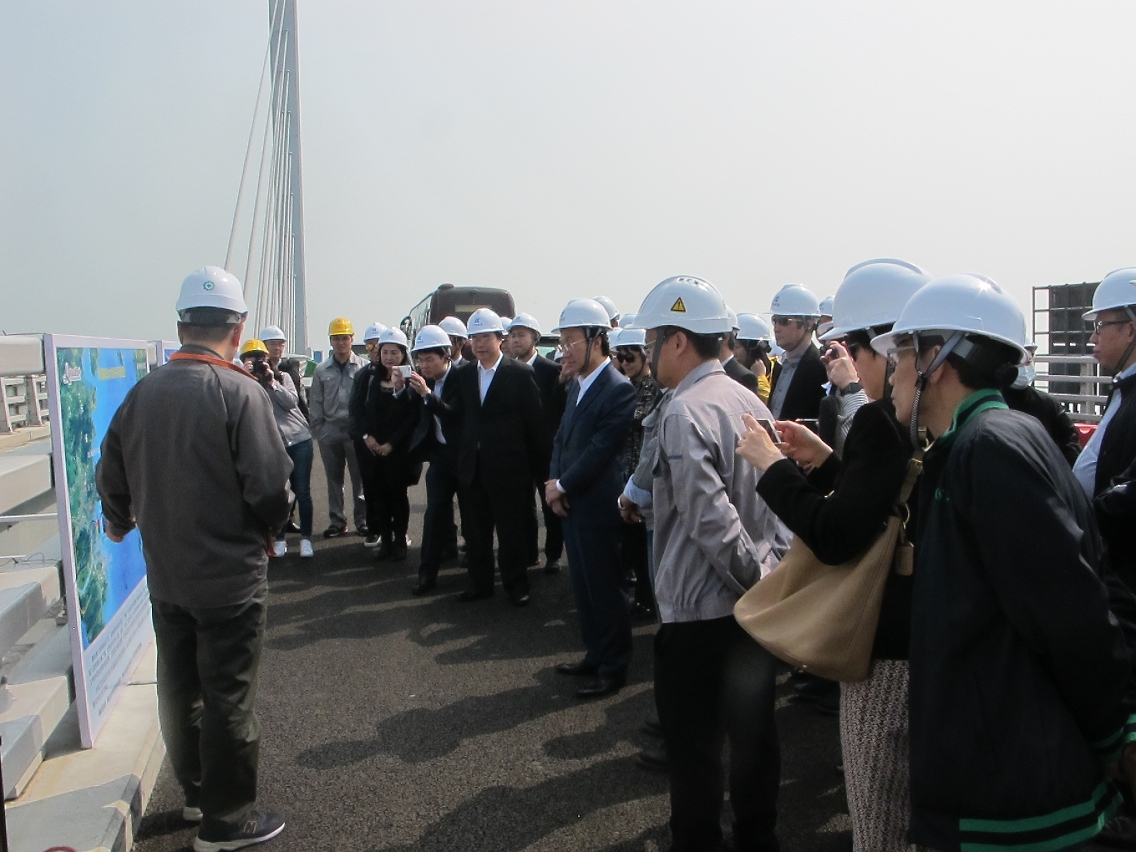 Wei Dongqing apresentou o ponto de situação da Ponte HongKong-Zhuhai-Macau