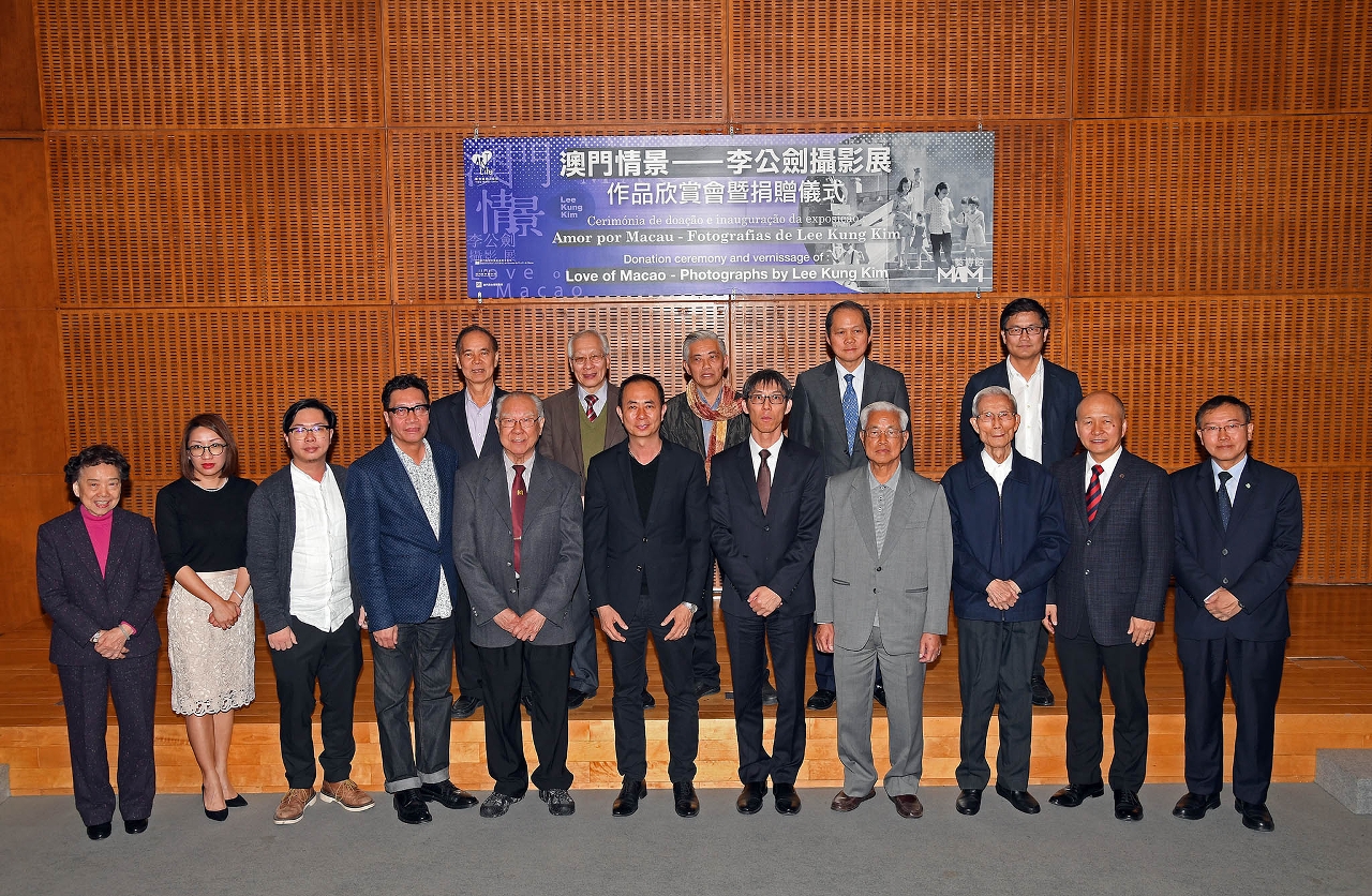Group photo of the guests