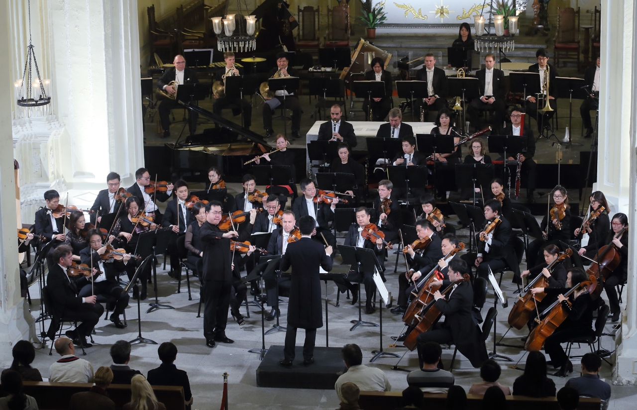 the concert “Ning Feng Plays Elgar”