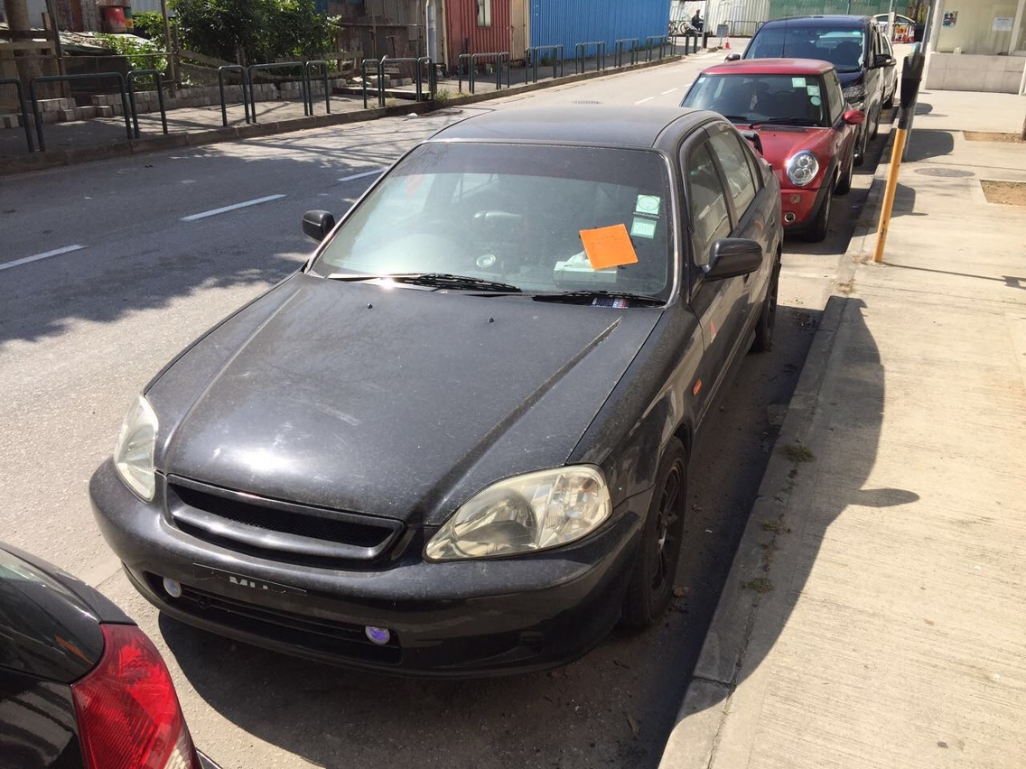 僵屍車長期佔用公共泊車資源