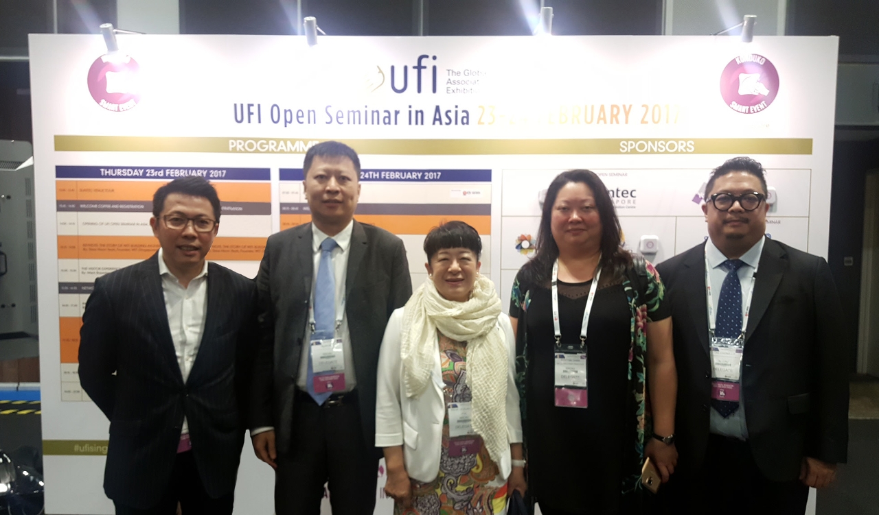 Fotografia de grupo da delegação de Macau na “UFI Open Seminar in Asia 2017”