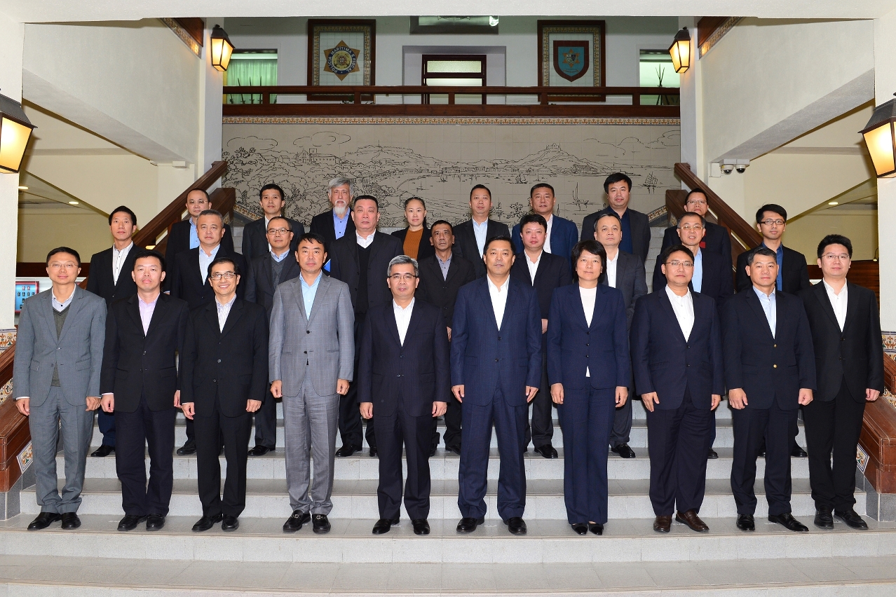 Encontro entre Zhuhai e Macau sobre a circulação de veículos com matrícula única de Macau na Ilha de Hengqin