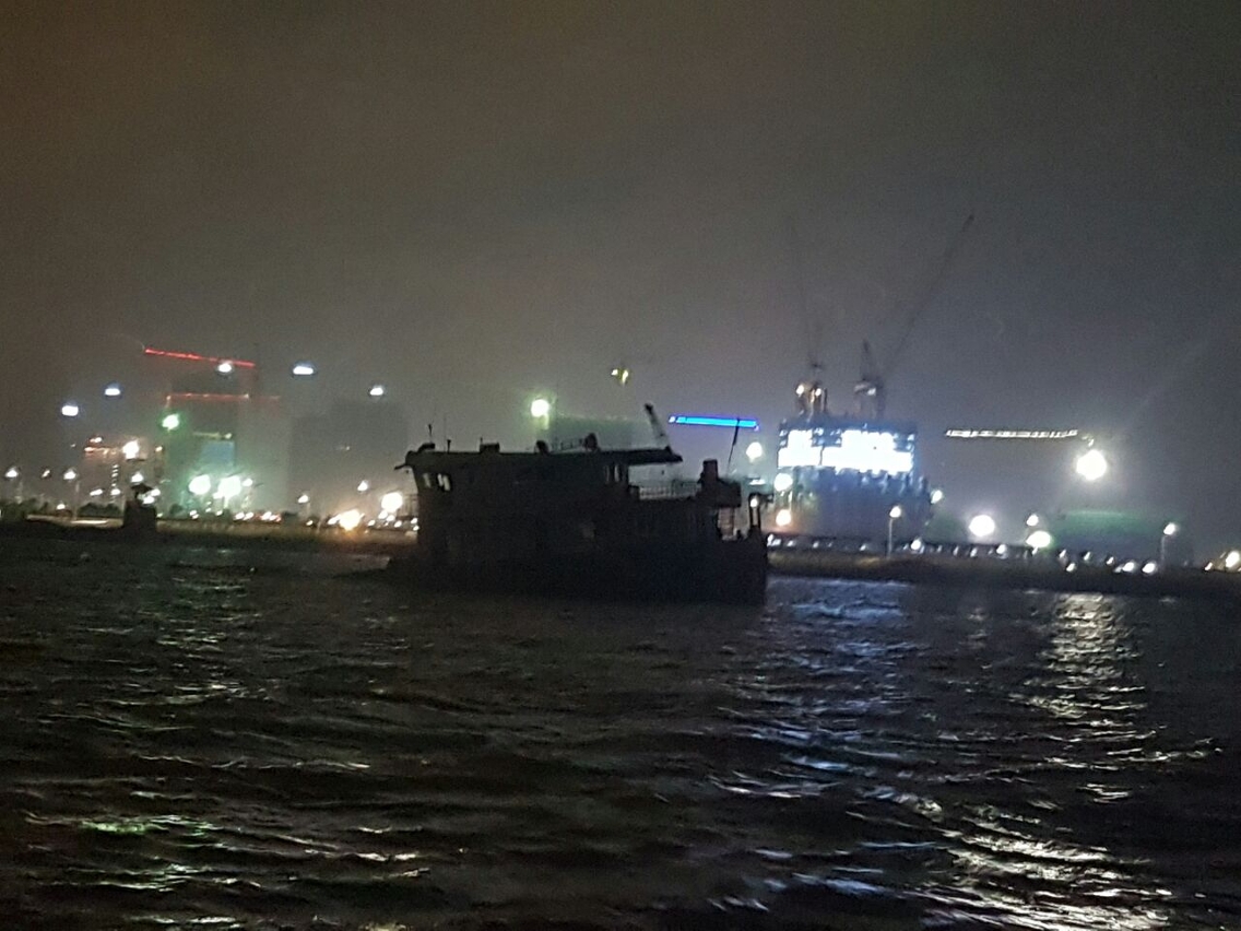 肇事運泥船碰撞後下沉