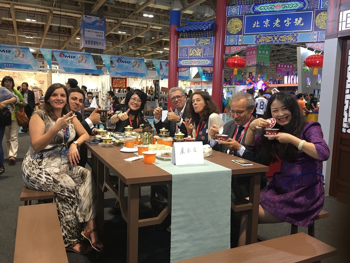 “Beijing Time-honoured Brands Pavilion” was well received by visitors.