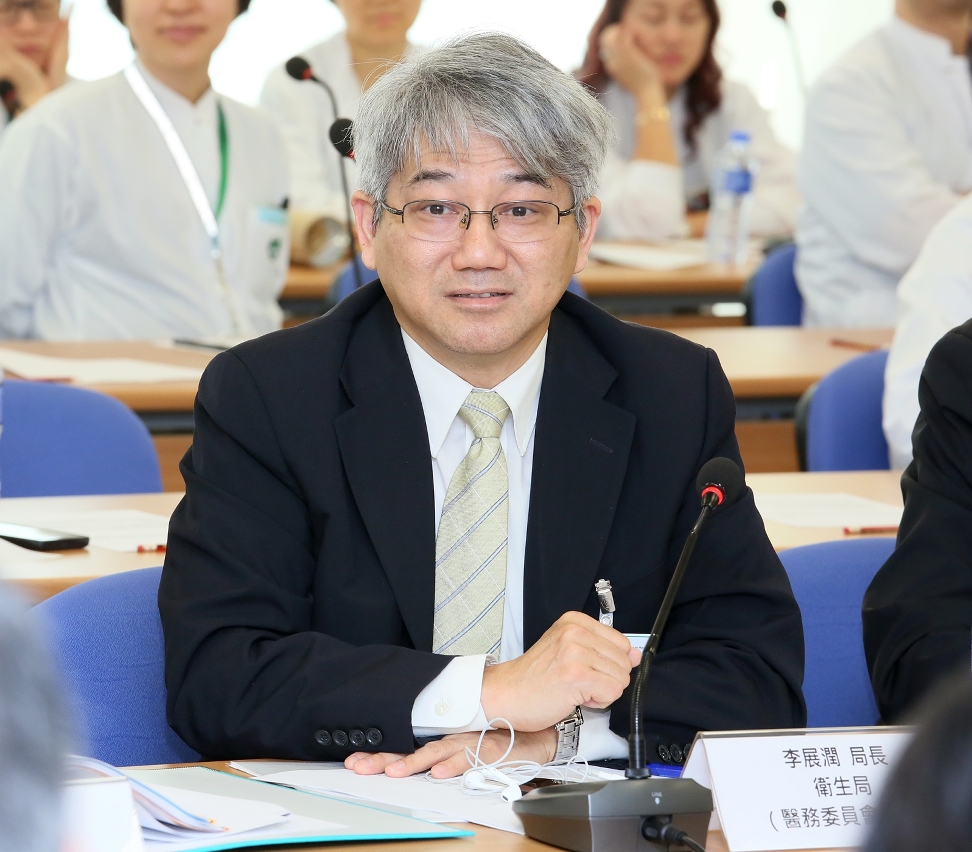 Presidente do Conselho para os Assuntos Médicos Dr. Lei Chin Ion presidiu a reunião