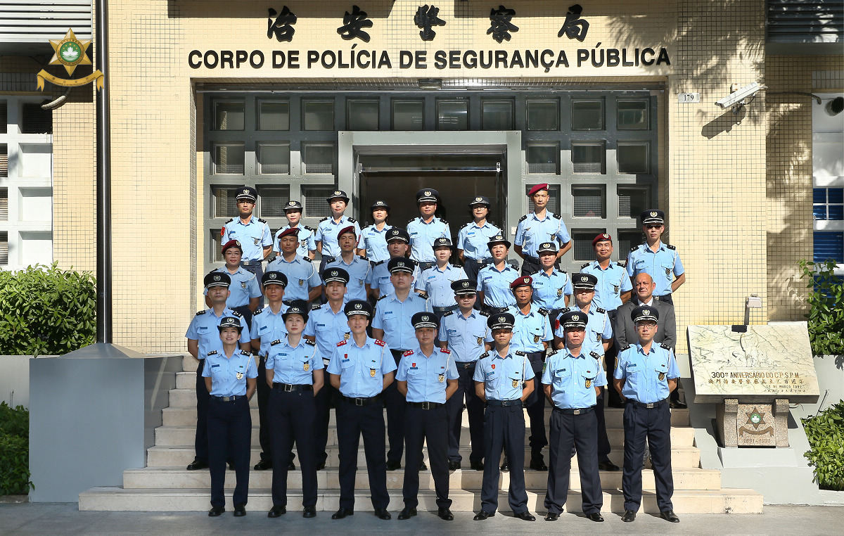A cerimónia de promoção ao posto de Chefe