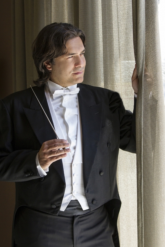 Conductor Roberto Gianola