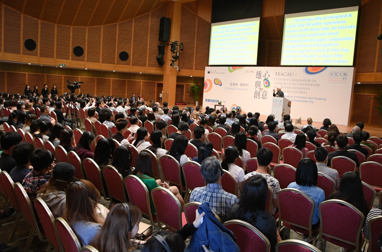 Charles Landry, apresenta palestra “Macau: O Efeito Catalisador da Ambição e da Criatividade no Desenvolvimento Urbano Sustentável”