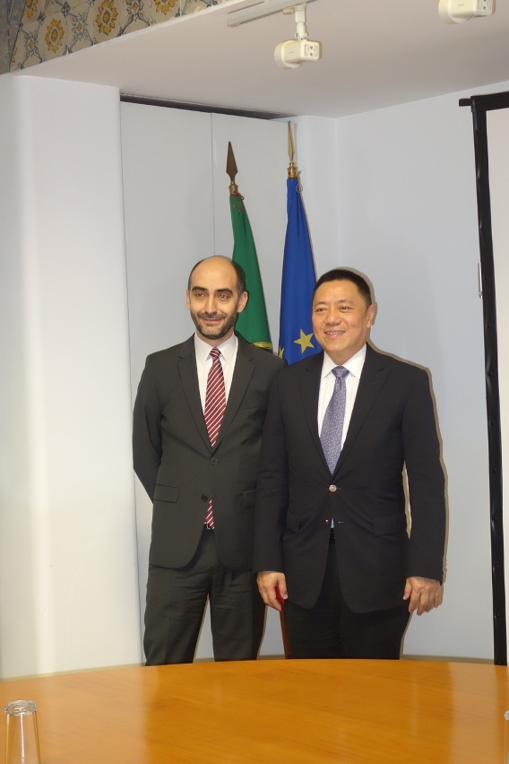 Encontro entre o Secretário de Estado Adjunto do Comércio, Dr. Paulo Ferreira e a delegação de Macau