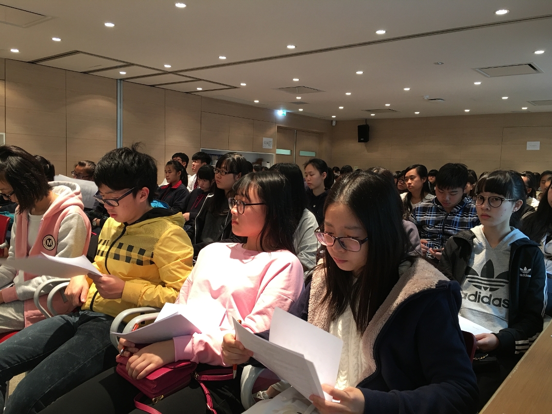 Cerca de cem estudantes e professores participam no Workshop do Projecto de elogio aos estudos sobre a defesa do consumidor