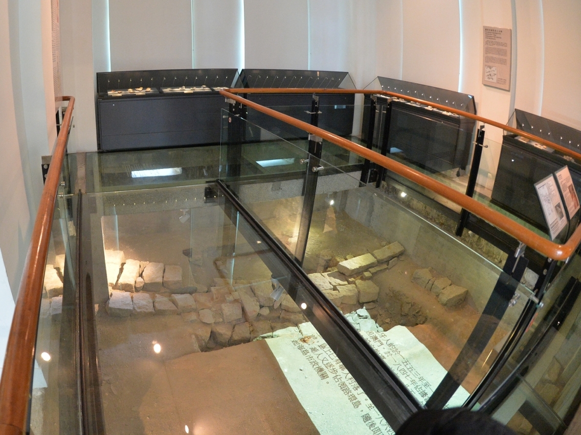 Os participantes poderão desfrutar de uma visita guiada a um sítio arqueológico em "Saiba mais sobre a Arqueologia de Macau"
