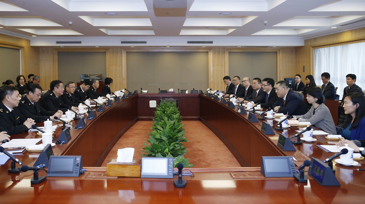 Encontro entre Chefe do Executivo o ministro da