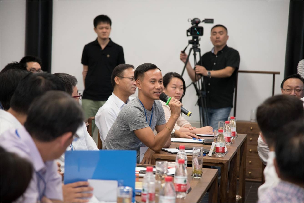Jovens de Macau trocam ideias com jovens empresários de Zhejiang