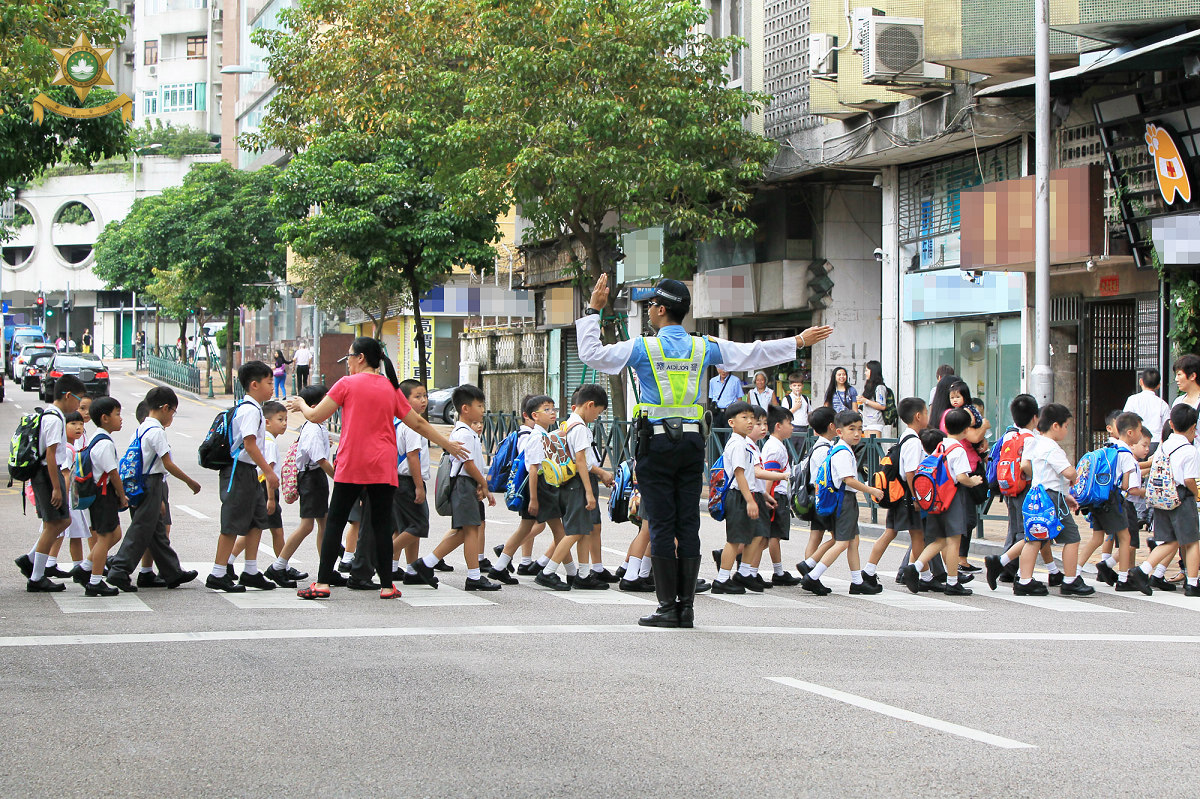 警員維持交通秩序