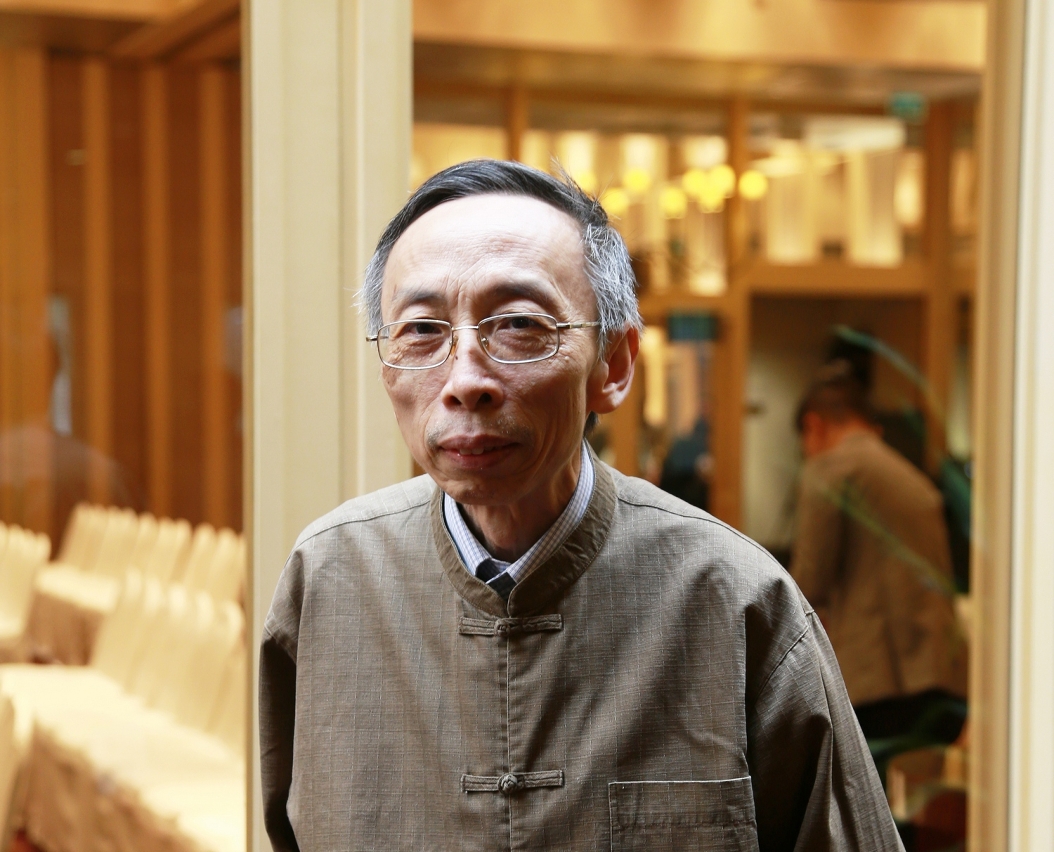 Zheng Dawei, a veteran worker in the film and television industry, has worked as a film executive producer, producer, screenwriter, director and chief editor for more than three decades.