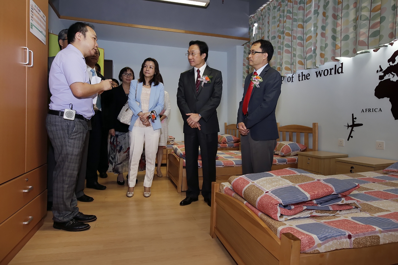 譚俊榮司長主持星光舍開幕儀式