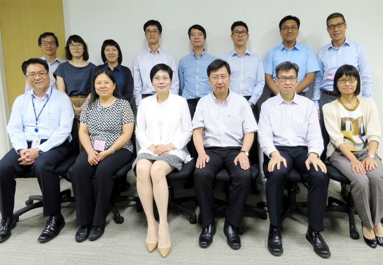 “港澳環保合作第八次會議”合照