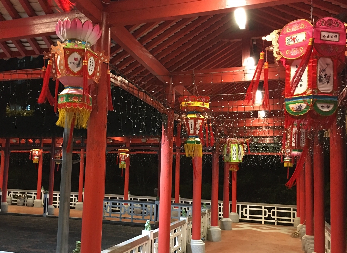 市民賞月及欣賞燈飾時應注意安全及環境衛生