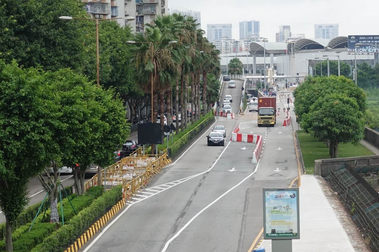 馬場北大馬路重型客車專用通道周三開通