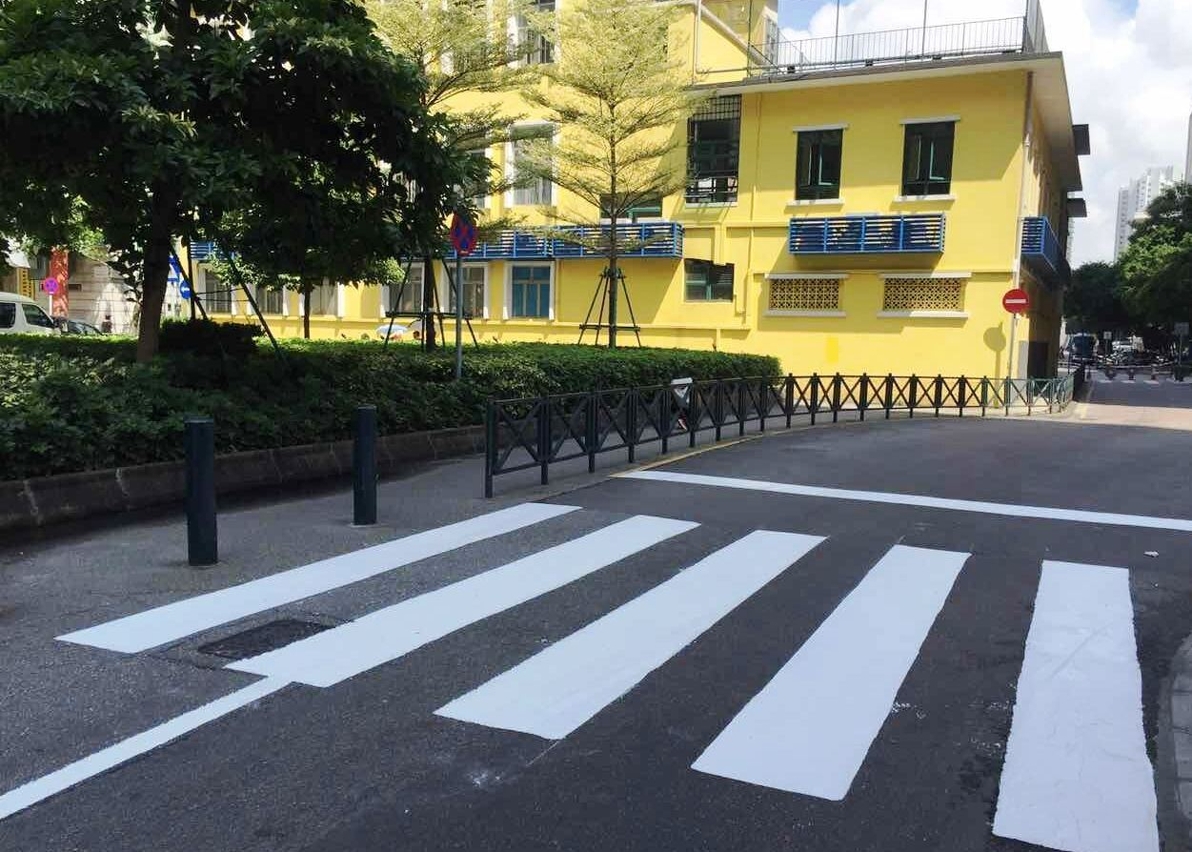 DSAT renova durante as férias de Verão os equipamentos de trânsito da zona envolvente das escolas