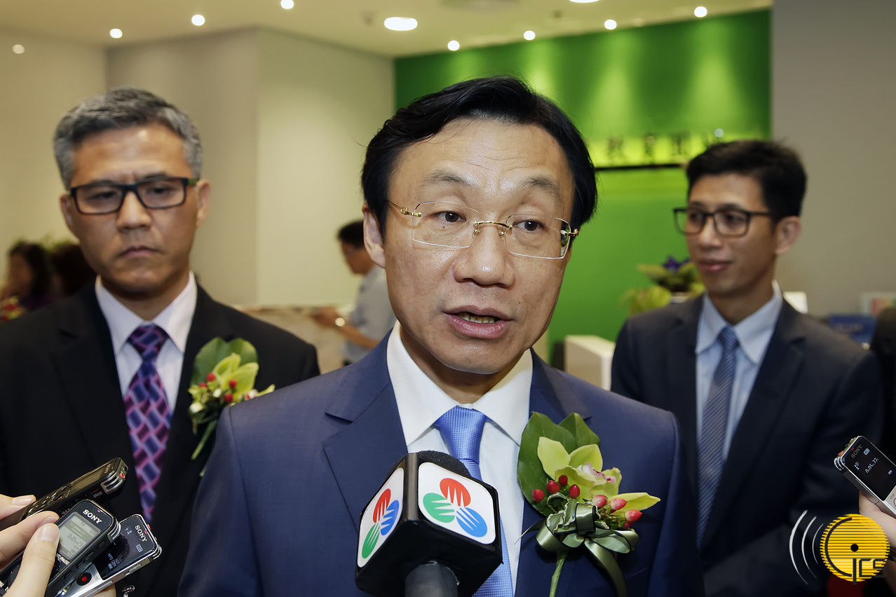 社會文化司司長譚俊榮接受訪問