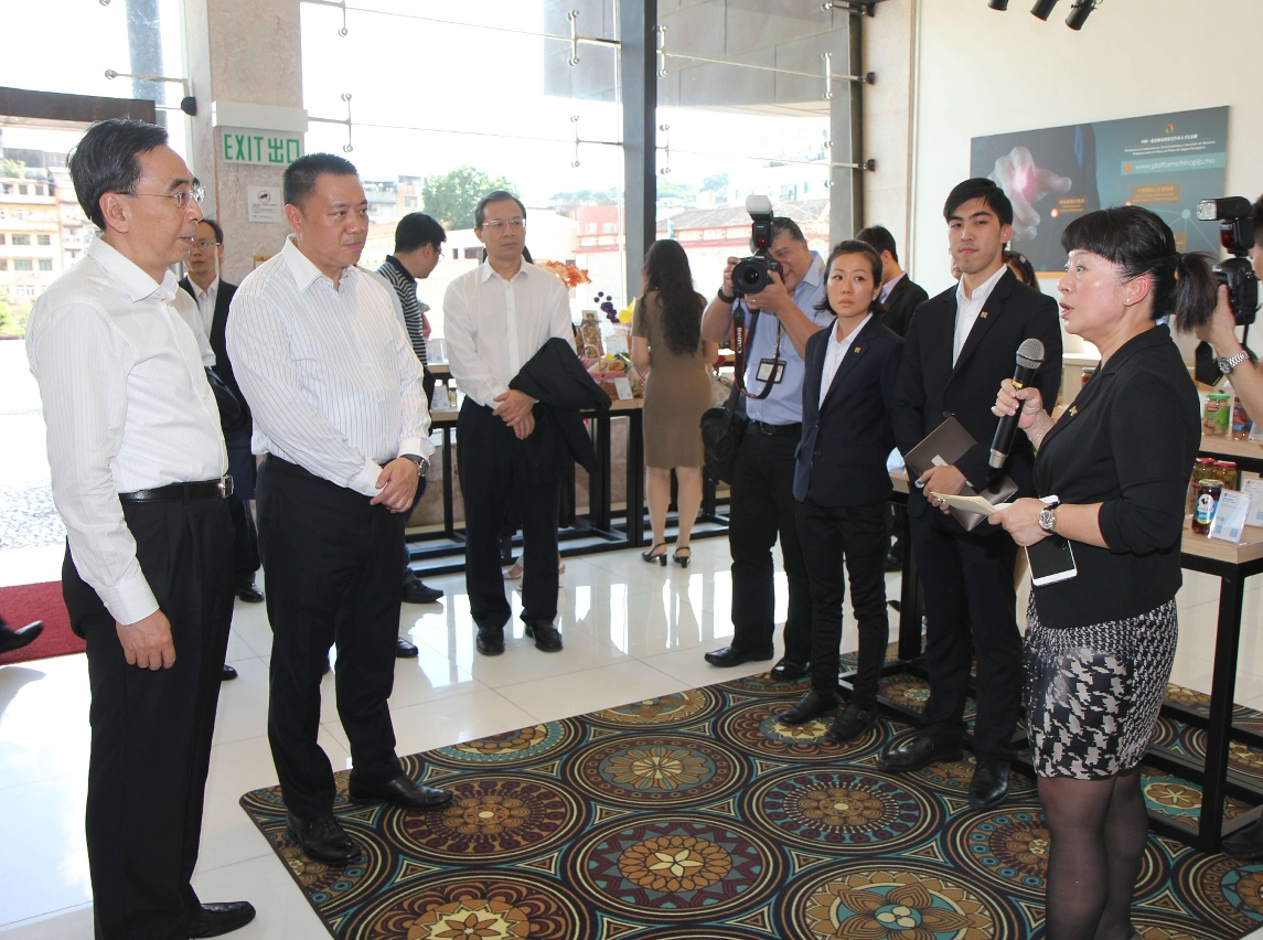 Apresentação do Centro de Exposição dos Produtos Alimentares de Língua Portuguesa pela Presidente substituta do IPIM, Dra. Irene Va Kuan Lau