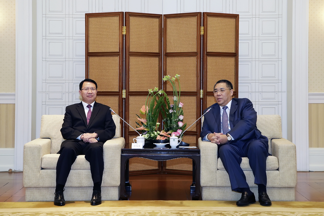 Chefe do Executivo, Chui Sai On, tem encontro com secretário do Comité Municipal de Zhuhai do PCC, Guo Yuanqiang