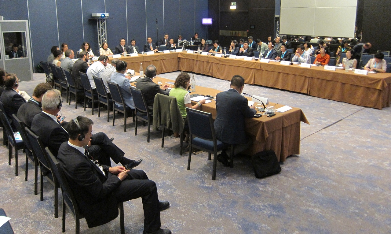 O Seminário contou com a presença de mais de 60 individualidades, incluindo os representantes dos governos das províncias e regiões que compõem o “Grupo 9+2” e empresas portuguesas
