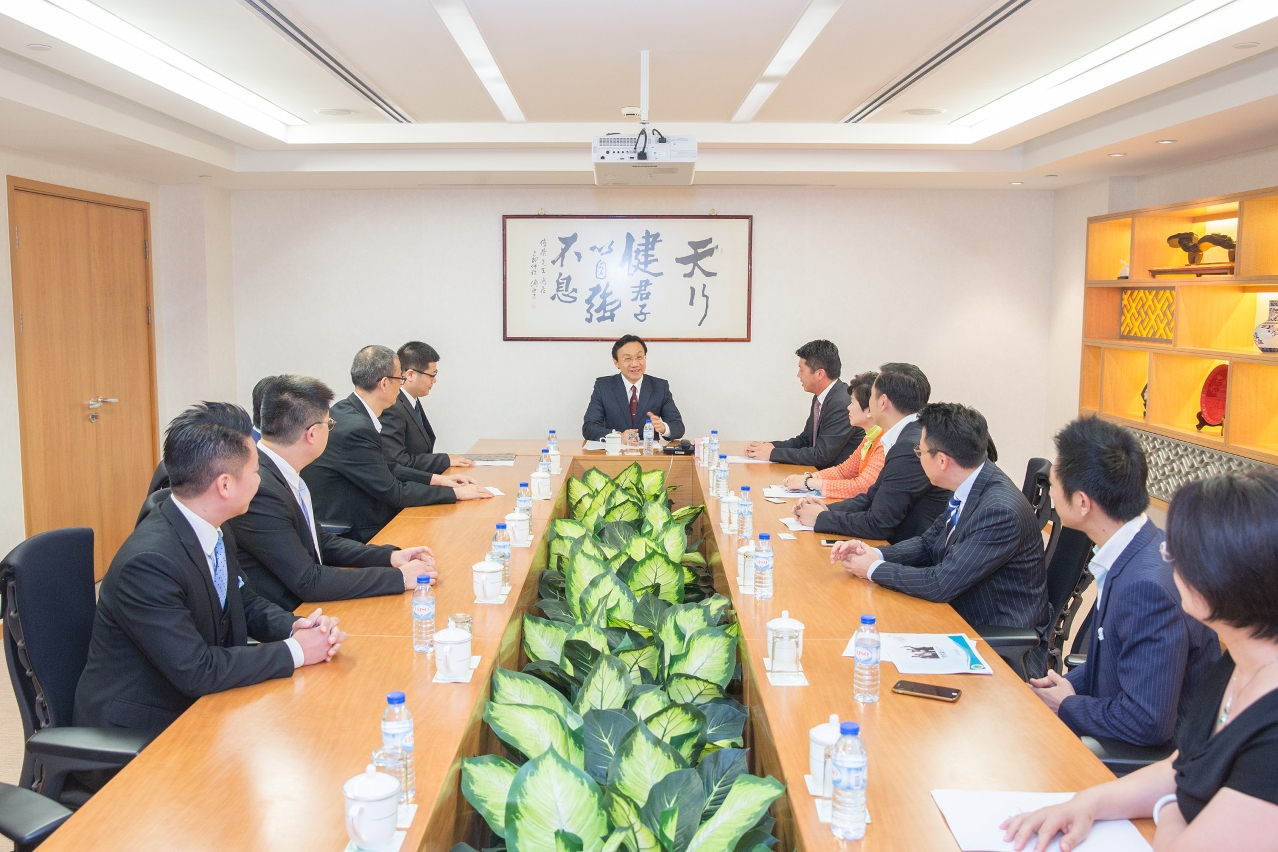 Secretário para os Assuntos Sociais e Cultura reuniu-se com a Associação Industrial e Comercial de Macau