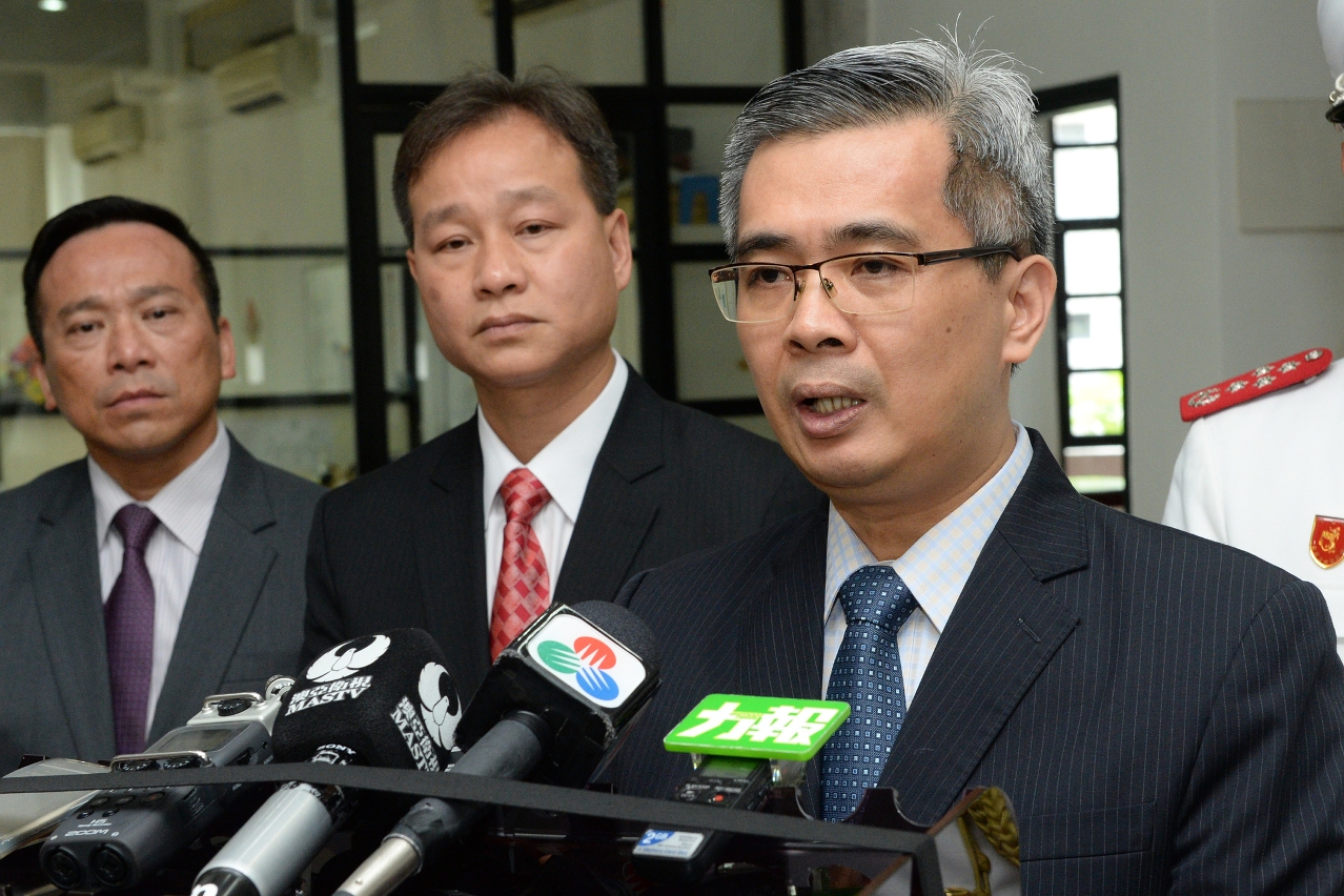 保安司司司長黃少澤接受傳媒訪問