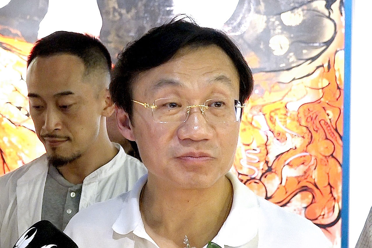 社會文化司司長譚俊榮接受訪問