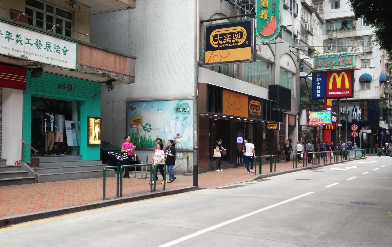 的士上落客區路段之夜間泊車位會取消