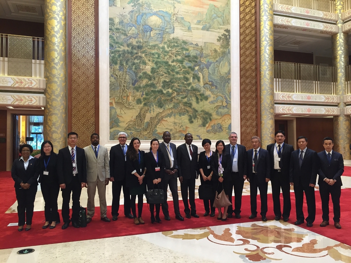 4.	Fotografia de grupo dos representantes empresariais de Macau