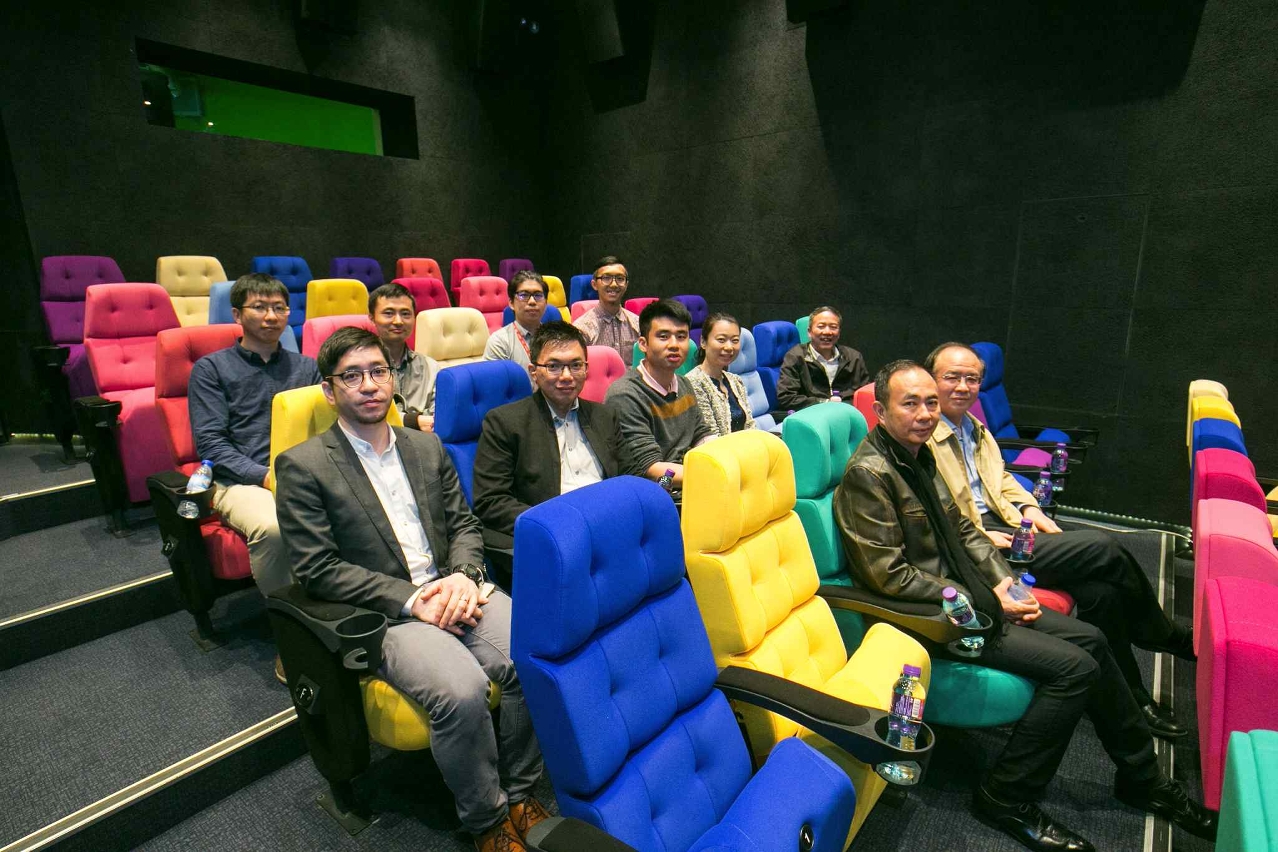 A delegação do Departamento do Património Cultural da RPC visitou a Cinemateca . Paixão.