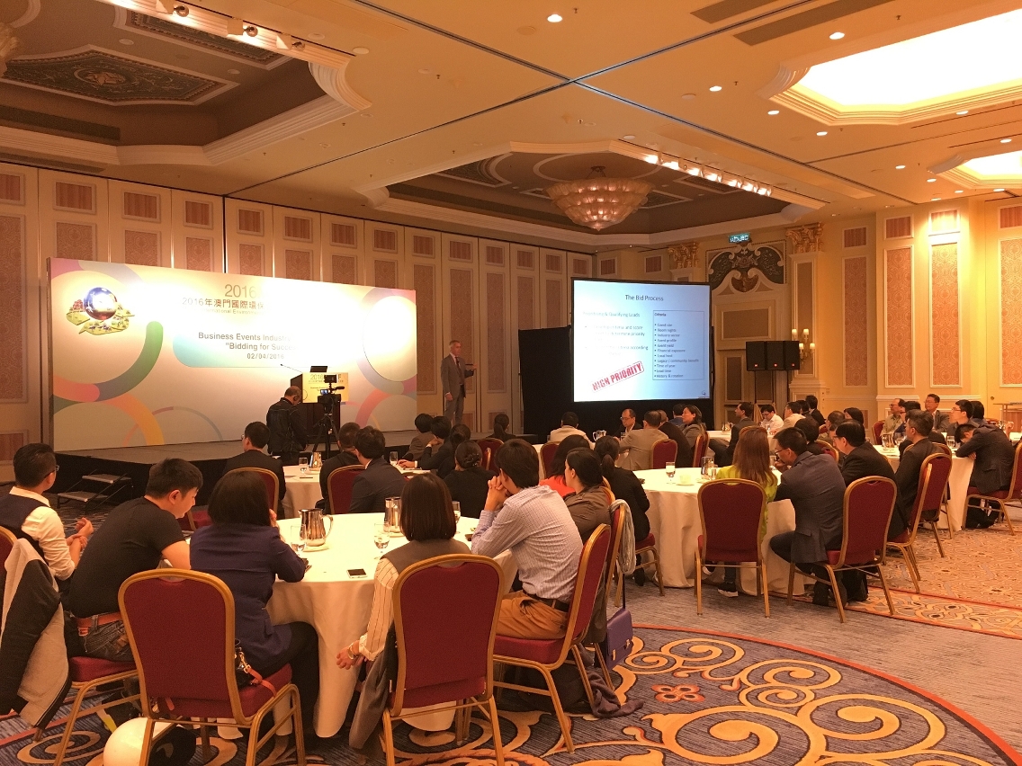 Mr. Mike Williams, IPIM´s consultant in the convention and exhibition area, speaking at the Workshop