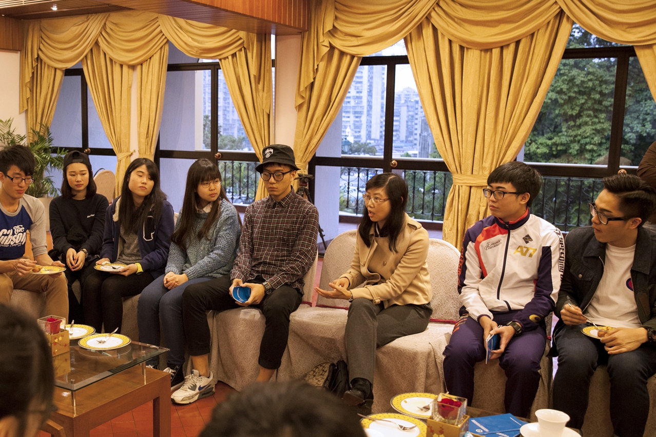 The Speaker shared her point of view with the students.