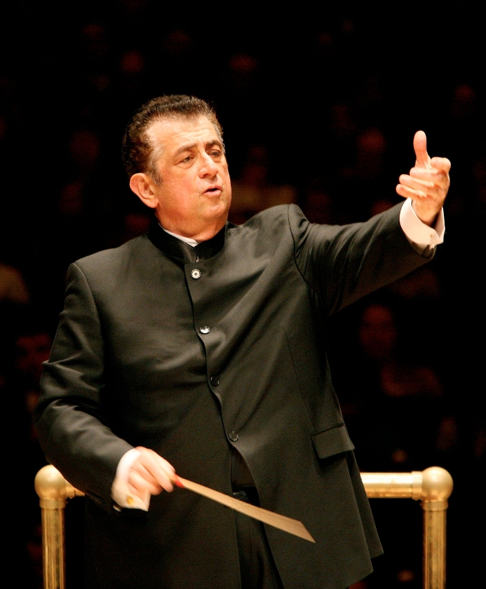 Conductor Peter Tiboris