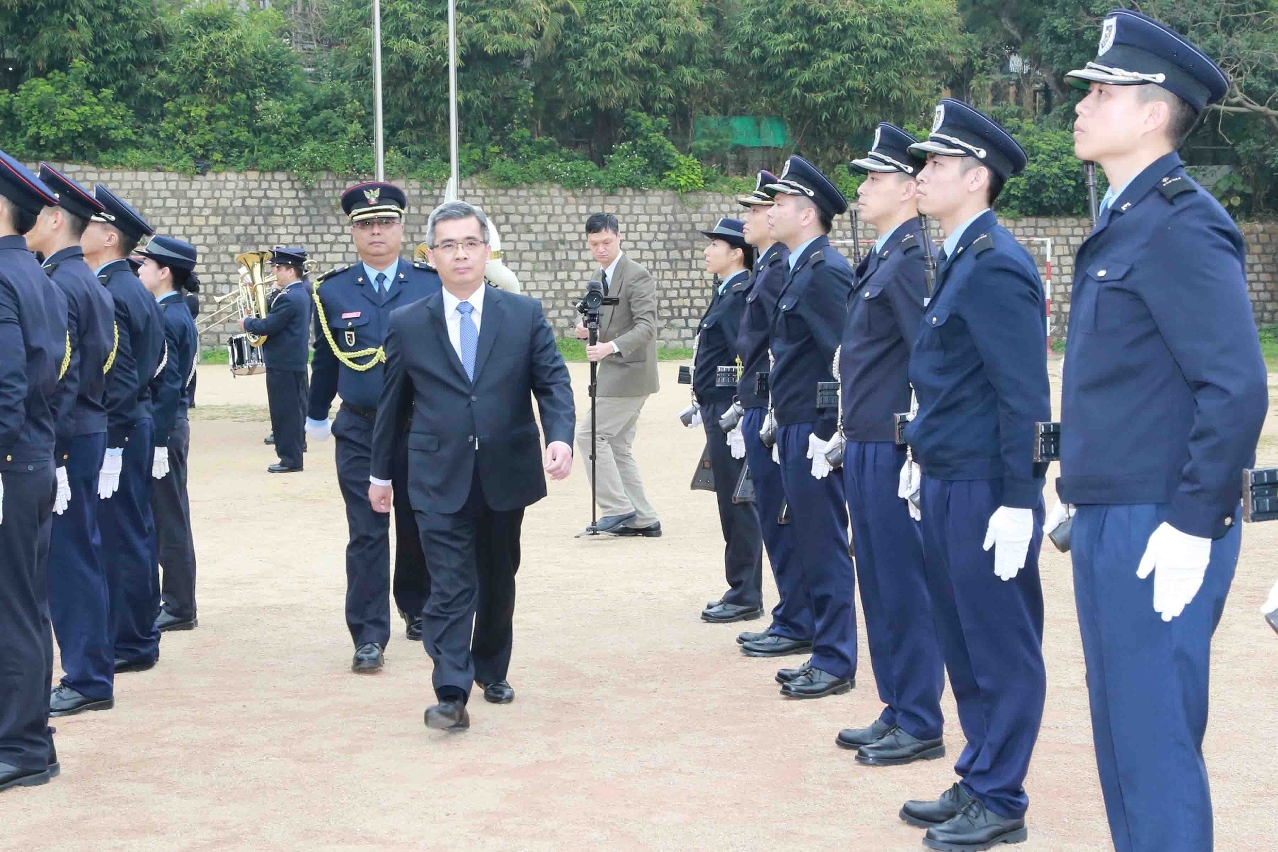 保安司司長檢閱畢業學生