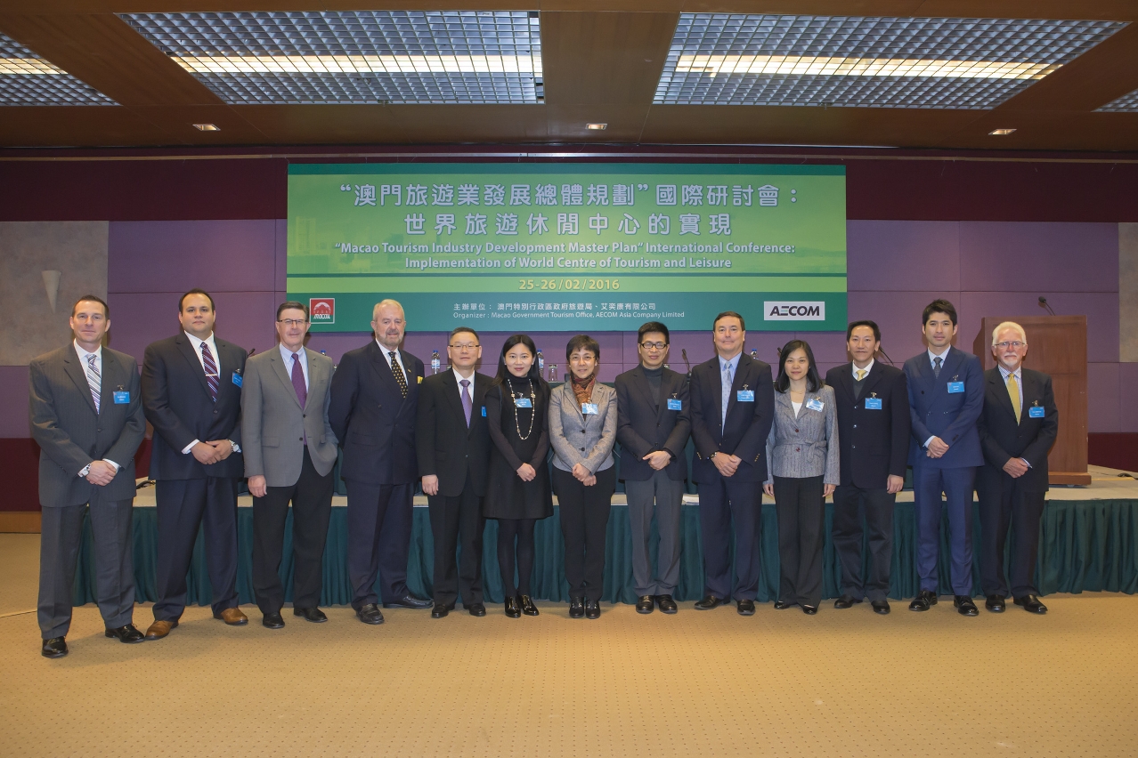 Group photo of guests