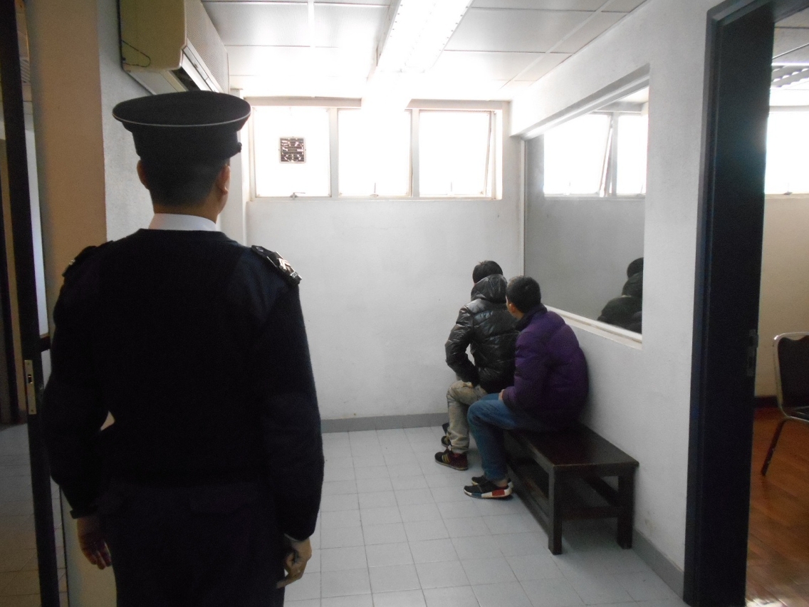 兩名非法入境者