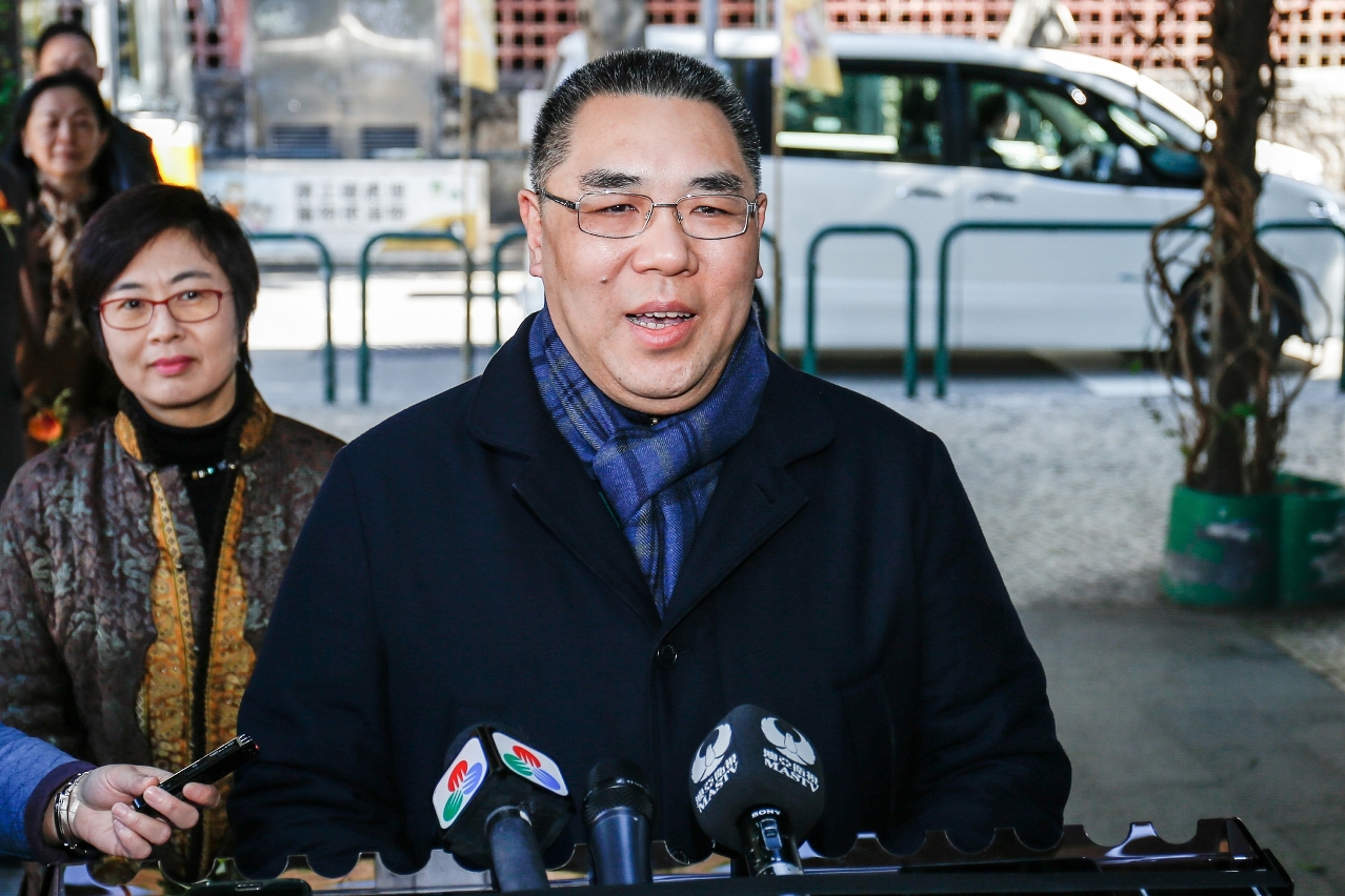 Chief Executive, Mr Chui Sai On, speaks to reporters.