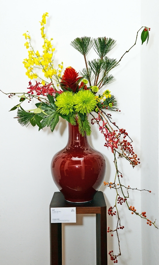 "O Encanto das Flores" - Exposição de Arranjos Florais Tradicionais Chineses” na Academia Jao Tsung-I organiza