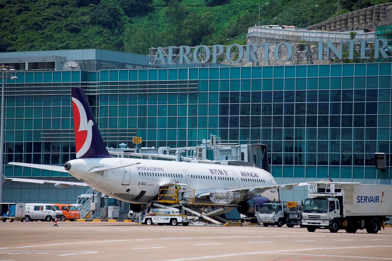 The Civil Aviation Authority of Macao SAR approved the applications of a total of 48 extra and charter flights to cope with the demand of passengers on the air transport market of Macao during Chinese New Year.