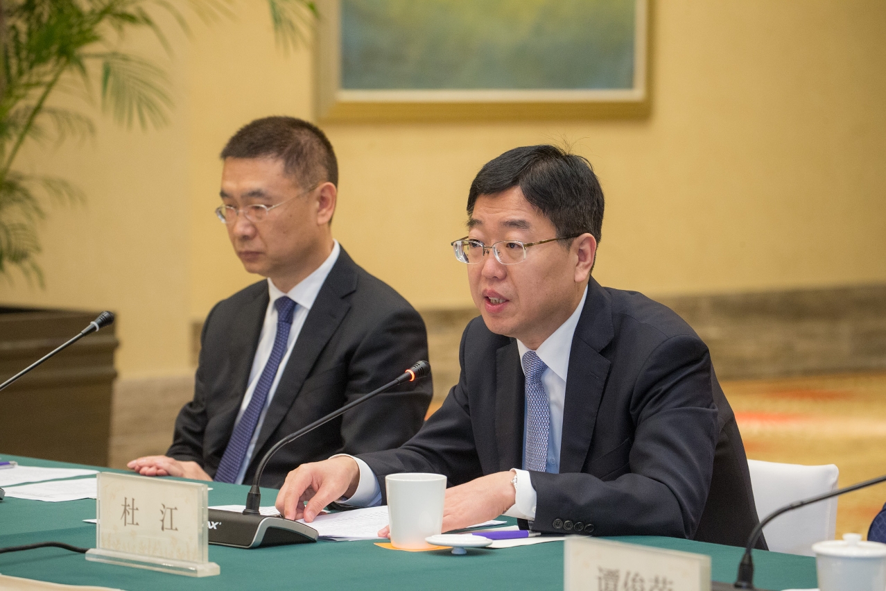 CNTA Vice Chairman Du Jiang gives an opening speech