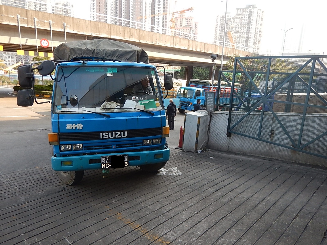 活禽運抵澳門批發市