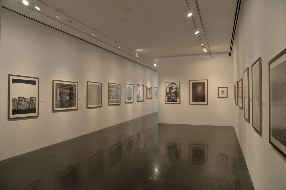 第二屆澳門版畫三年展》澳門藝術博物館一樓和零層展區，以及塔石藝文館的《中國風貌》將延期至四月十日