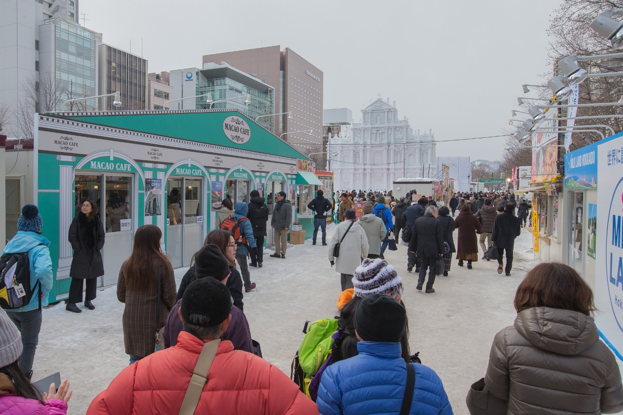 HBC Macao Square strategically located at the center of the major event venue