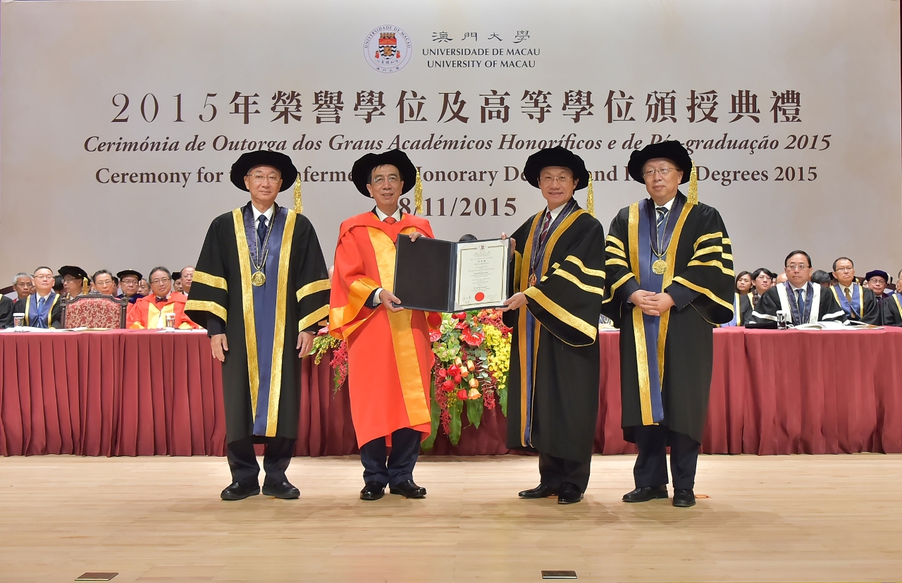 Ma Iao Lai was awarded an honorary doctorate in business administration
