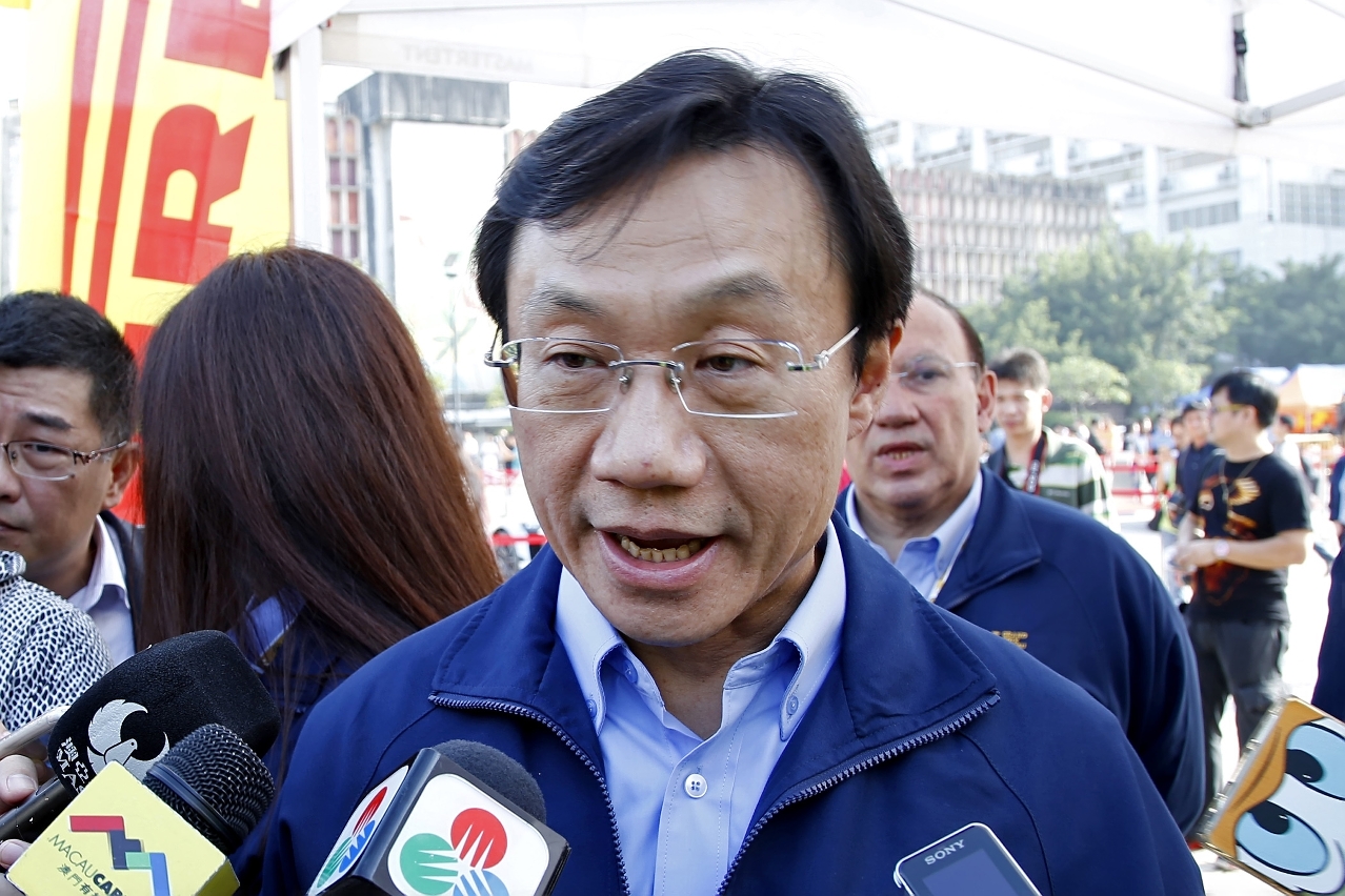 社會文化司司長譚俊榮接受訪問